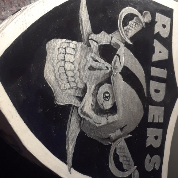 Raiders jewelry box - Picture 1 of 2